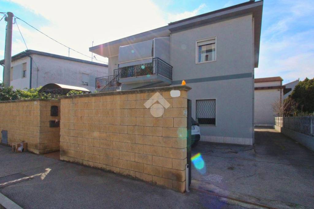 appartamento in vendita a Pescara in zona Santa Filomena