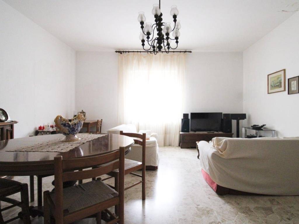 appartamento in vendita a Pescara in zona Centro Città