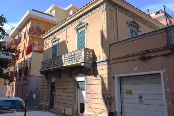 locale commerciale in vendita a Pescara in zona Centro Città