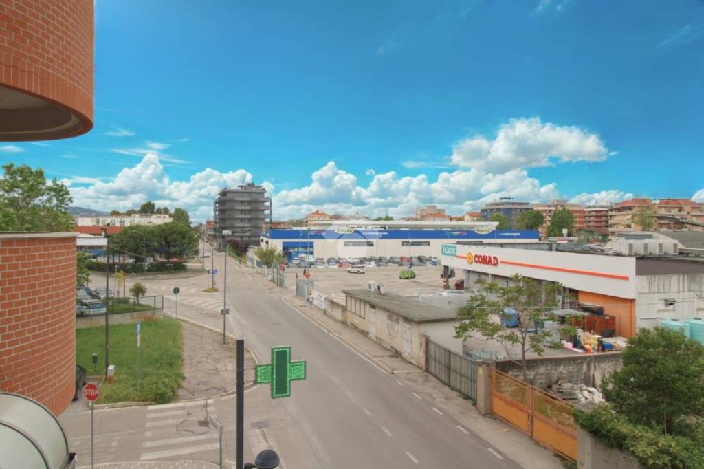 appartamento in vendita a Pescara in zona Porta Nuova