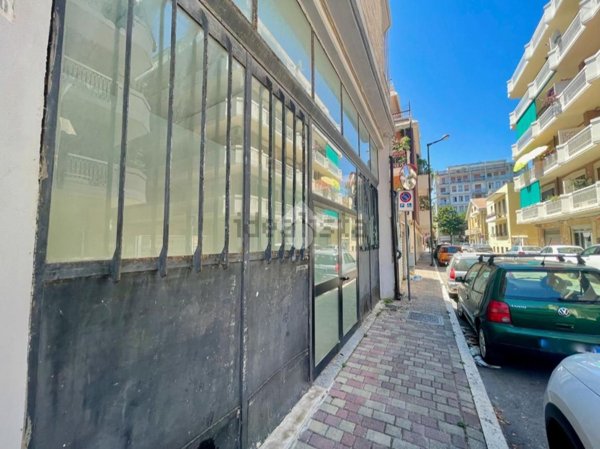 appartamento in vendita a Pescara in zona Centro Città