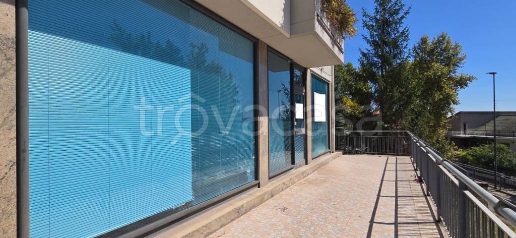 negozio in vendita a Pescara in zona Colle Innamorati
