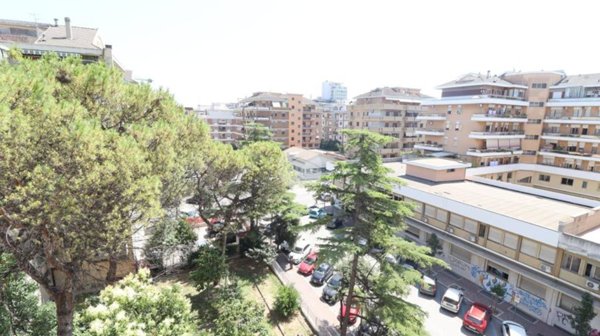 appartamento in vendita a Pescara in zona Centro Città