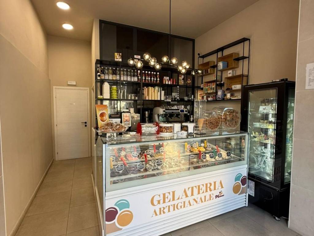 negozio in vendita a Pescara