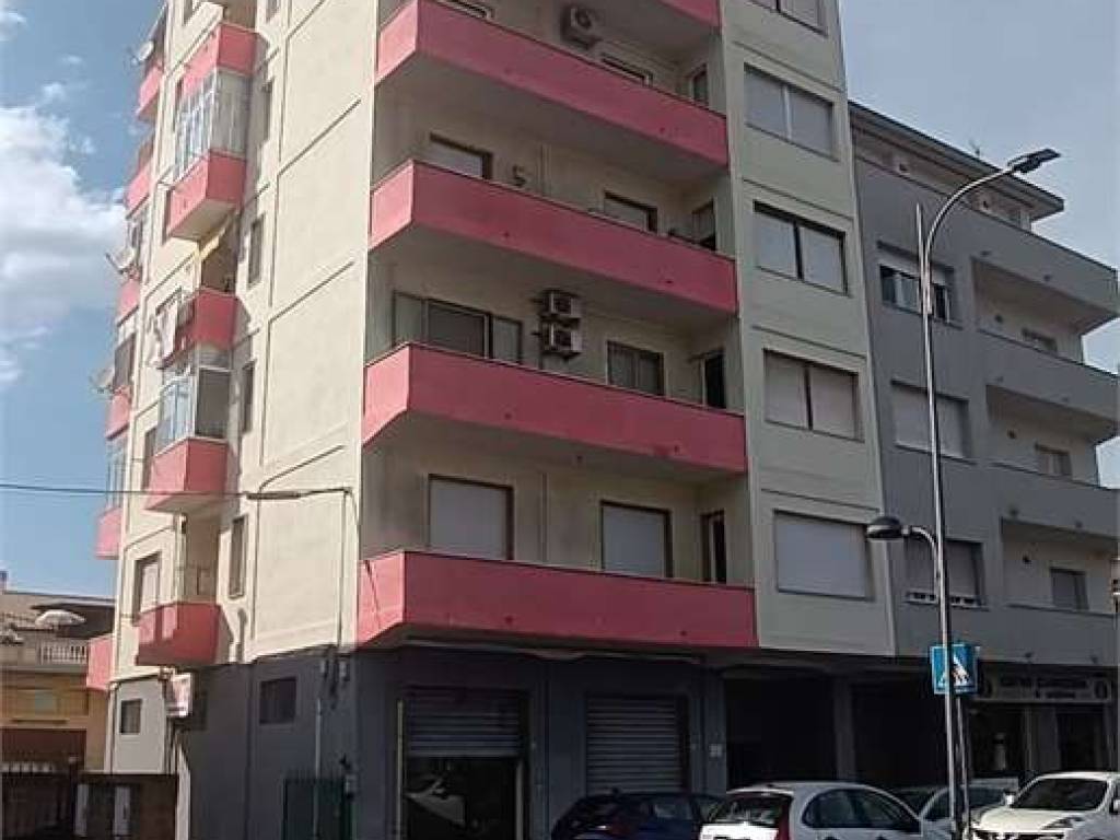 negozio in vendita a Pescara