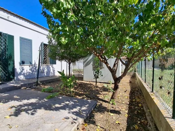 casa indipendente in vendita a Pescara in zona Ospedale
