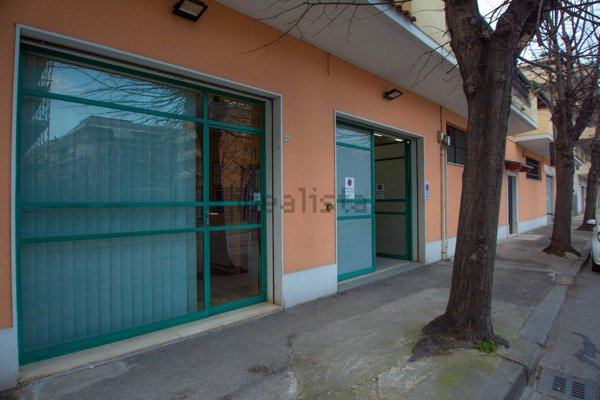 ufficio in vendita a Pescara