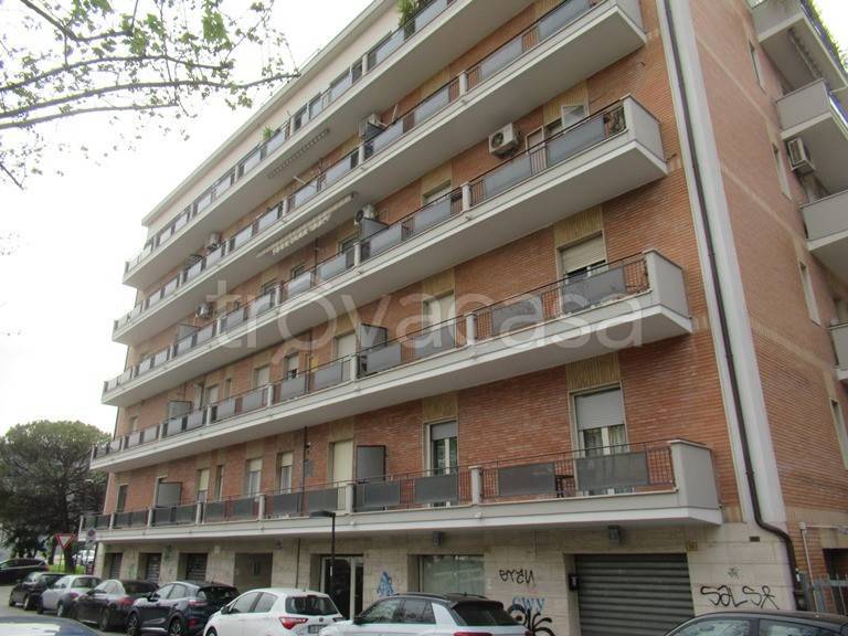 appartamento in vendita a Pescara in zona Porta Nuova