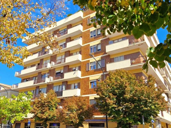 appartamento in vendita a Pescara in zona Porta Nuova