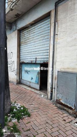 negozio in vendita a Pescara