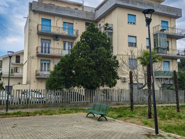 appartamento in vendita a Pescara in zona Fontanelle