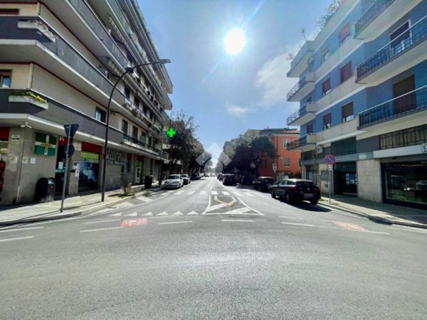 negozio in vendita a Pescara in zona Stadio