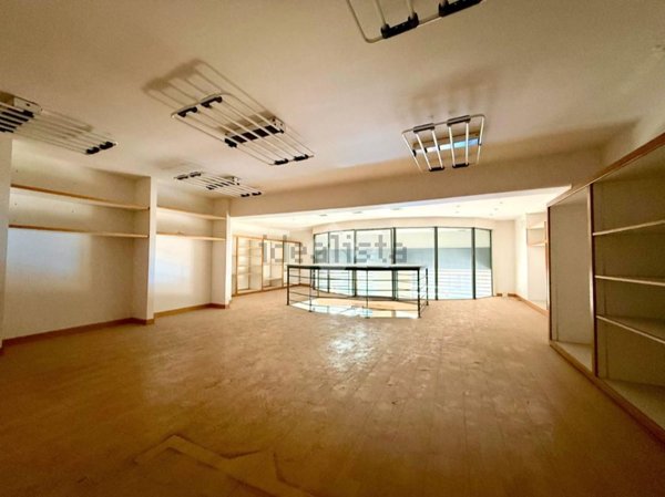 negozio in vendita a Pescara