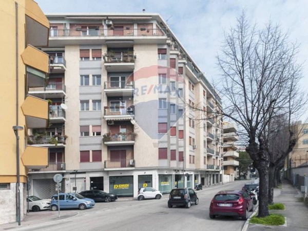 appartamento in vendita a Pescara in zona Centro Città