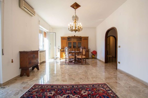 appartamento in vendita a Pescara in zona Porta Nuova