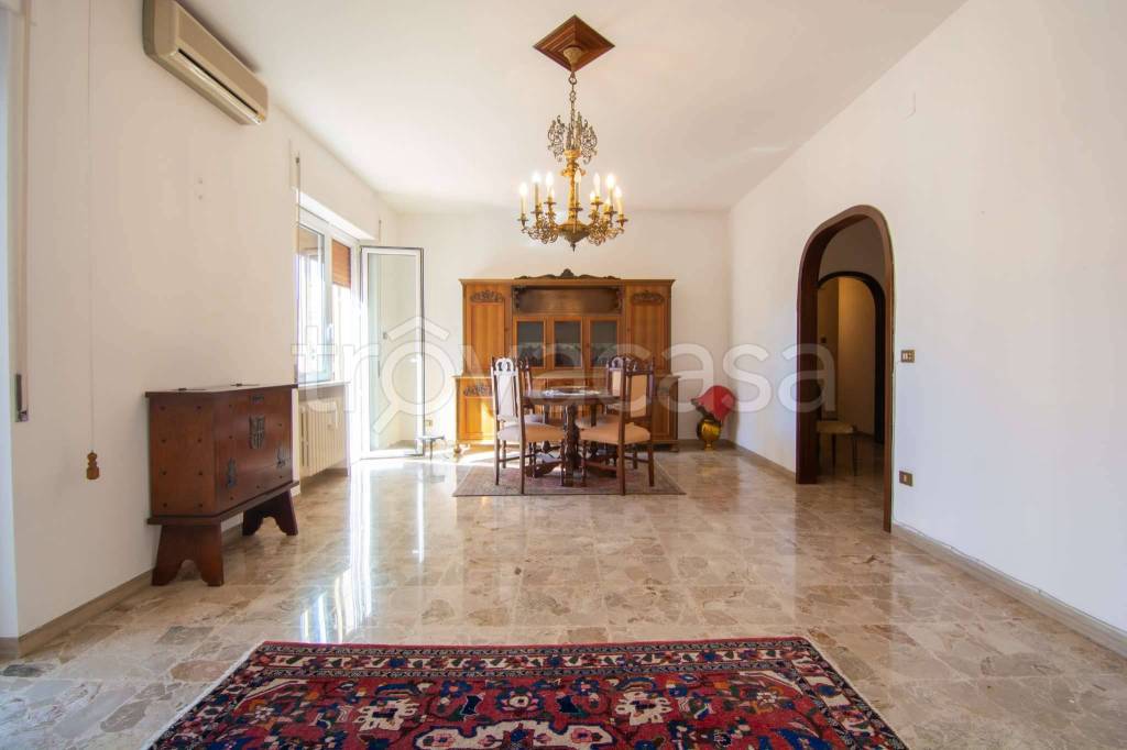 appartamento in vendita a Pescara in zona Porta Nuova