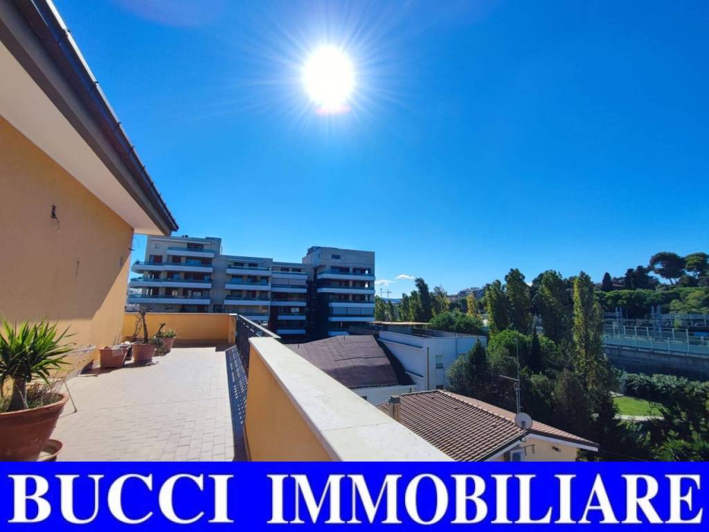 appartamento in vendita a Pescara in zona Centro Città