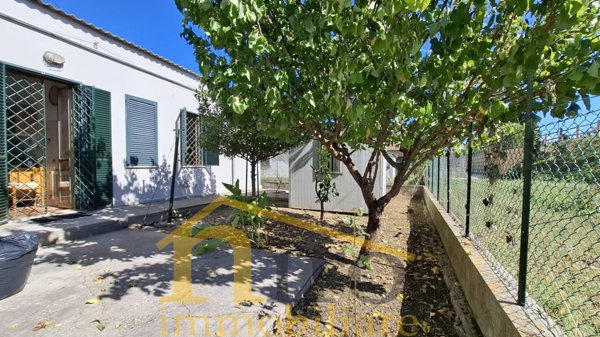 casa indipendente in vendita a Pescara in zona Ospedale