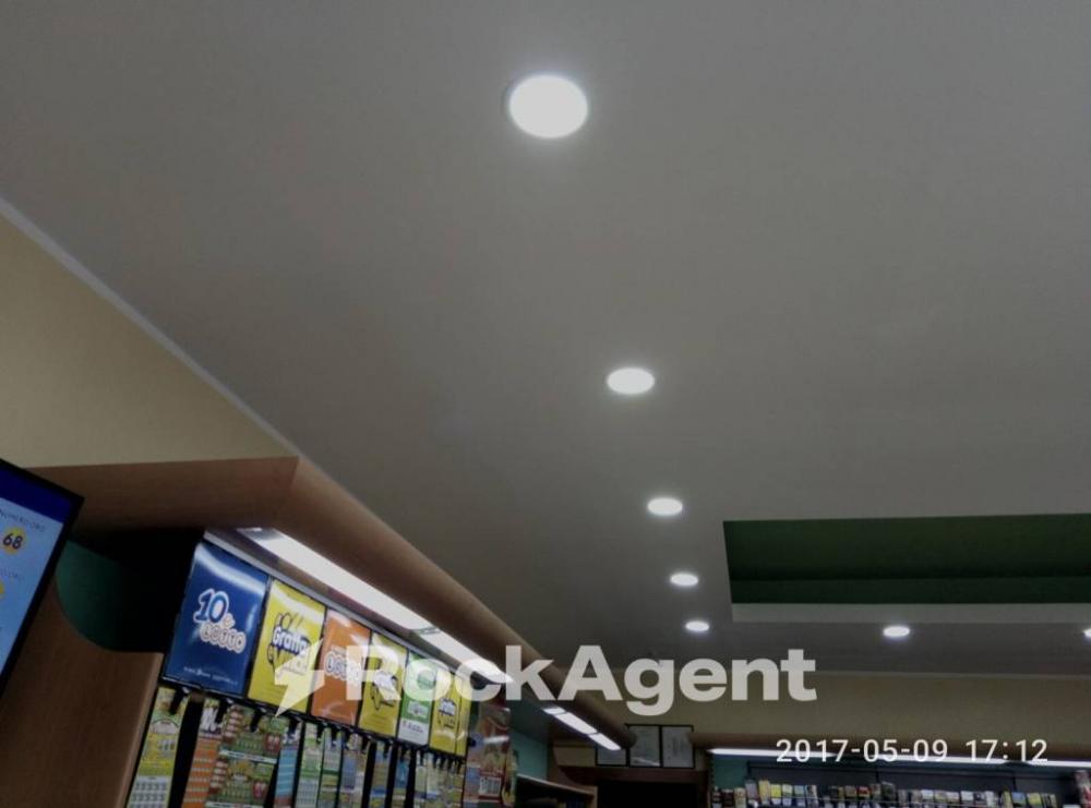 negozio in vendita a Pescara