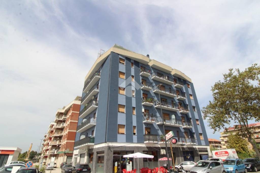 appartamento in vendita a Pescara in zona Porta Nuova