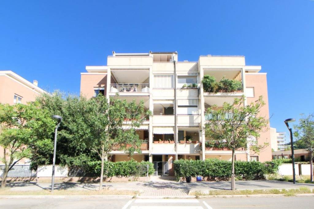 appartamento in vendita a Pescara in zona San Silvestro Spiaggia