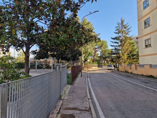 appartamento in vendita a Pescara in zona Castellammare