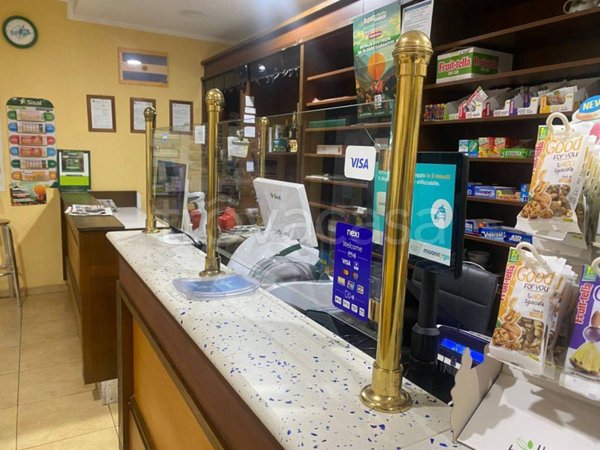 negozio in vendita a Pescara in zona Porta Nuova