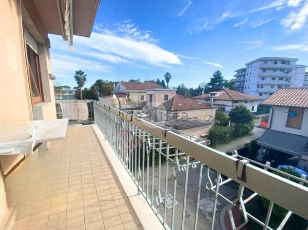 appartamento in vendita a Pescara in zona Castellammare