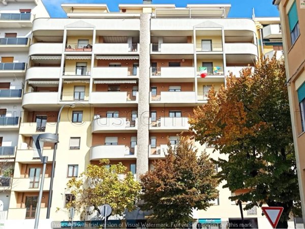 appartamento in vendita a Pescara in zona Porta Nuova