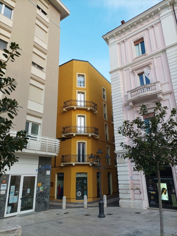 appartamento in vendita a Pescara in zona Porta Nuova