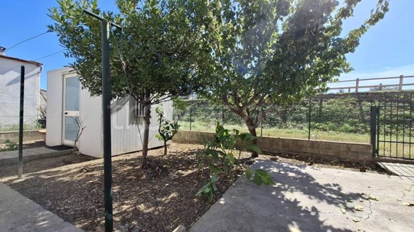 casa indipendente in vendita a Pescara in zona Ospedale