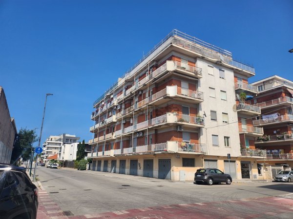appartamento in vendita a Pescara in zona Porta Nuova