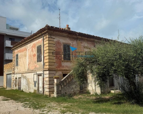 casa indipendente in vendita a Pescara in zona Duca degli Abruzzi