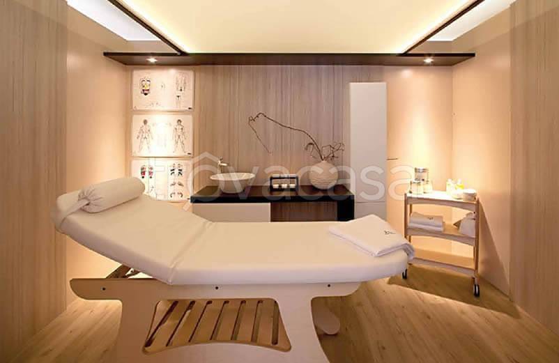 negozio in vendita a Pescara in zona Stadio