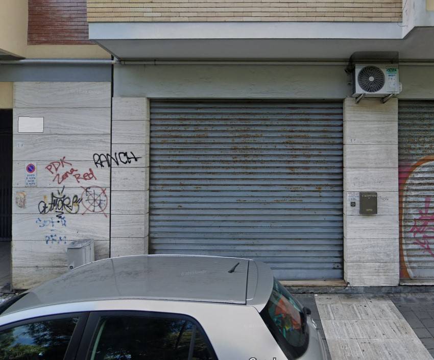 locale commerciale in vendita a Pescara in zona Centro Città