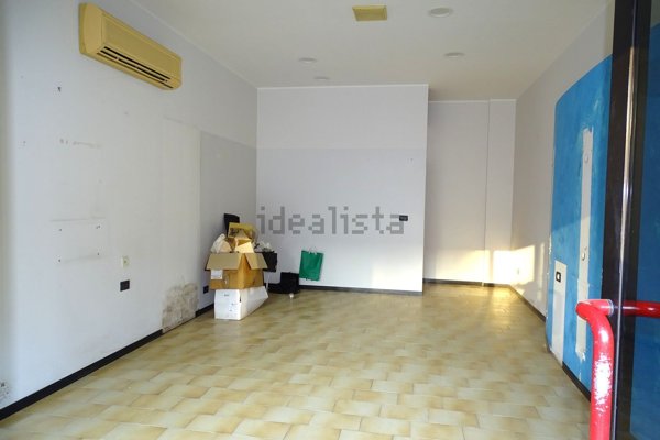 locale commerciale in vendita a Pescara