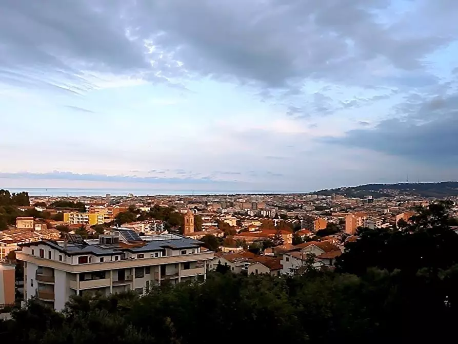 casa indipendente in vendita a Pescara in zona Centro Città