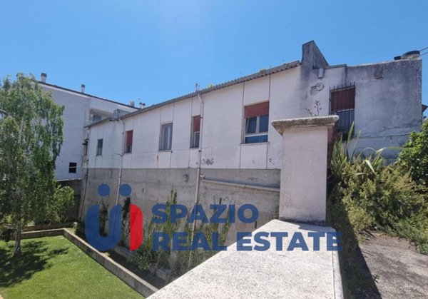 casa indipendente in vendita a Pescara in zona Ospedale