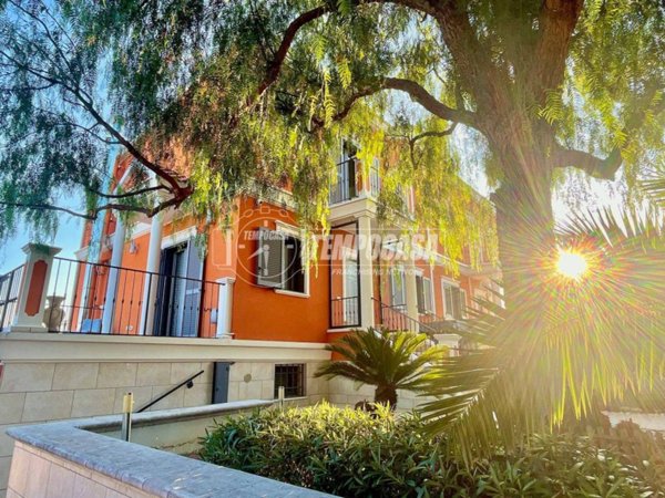 casa indipendente in vendita a Pescara in zona Ospedale