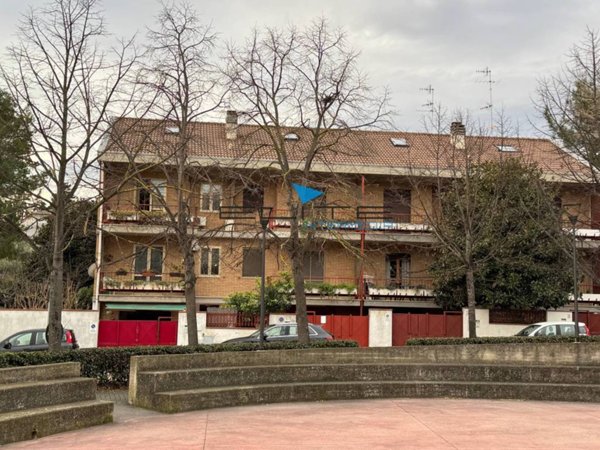 casa indipendente in vendita a Pescara in zona Ospedale