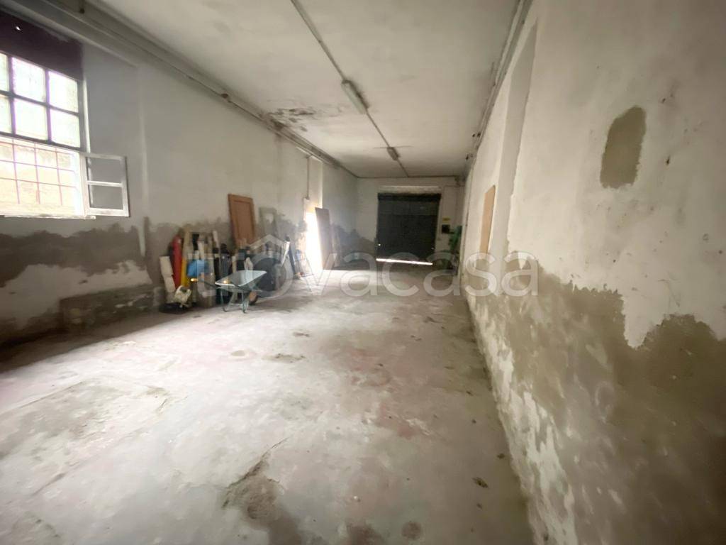 locale commerciale in vendita a Pescara in zona Porta Nuova