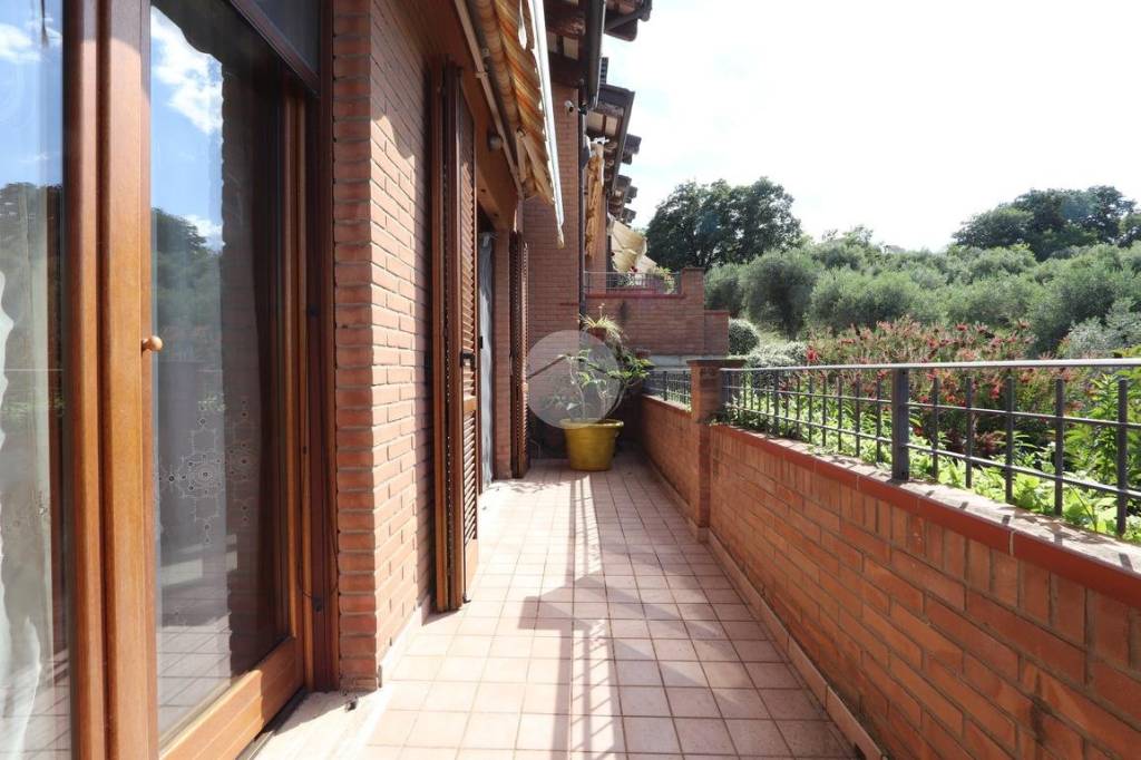 casa indipendente in vendita a Pescara in zona Colle Scorrano