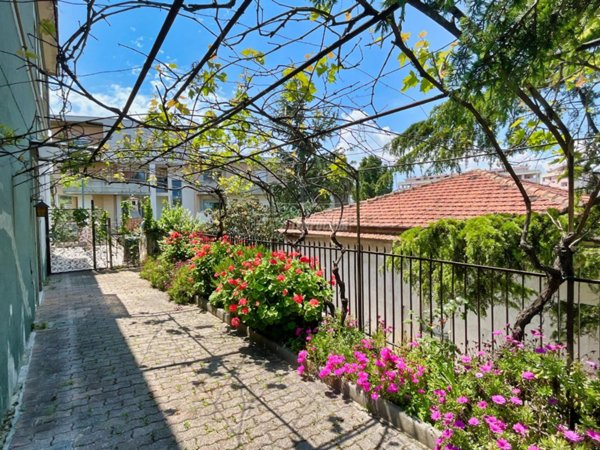 appartamento in vendita a Pescara in zona Pineta