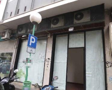 negozio in vendita a Pescara
