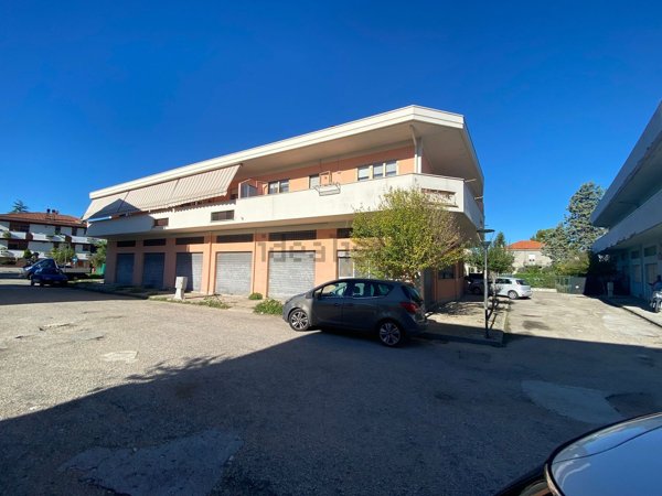 locale commerciale in vendita a Pescara