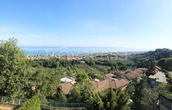 casa indipendente in vendita a Pescara in zona San Silvestro
