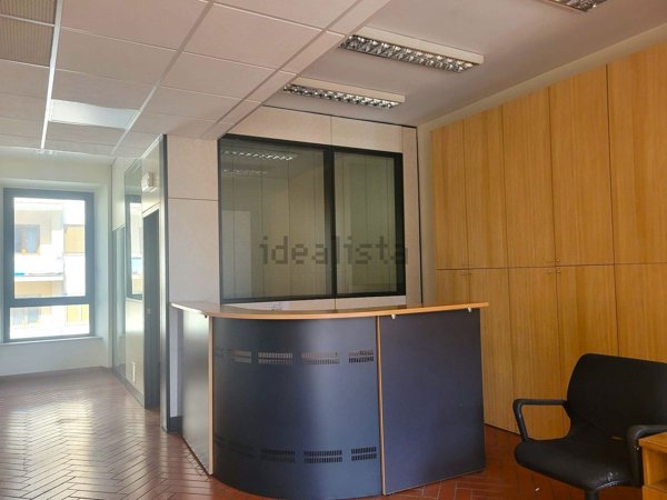 ufficio in vendita a Pescara in zona Porta Nuova