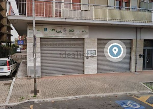 locale commerciale in vendita a Pescara