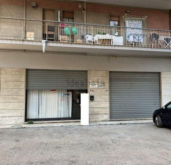 locale commerciale in vendita a Pescara