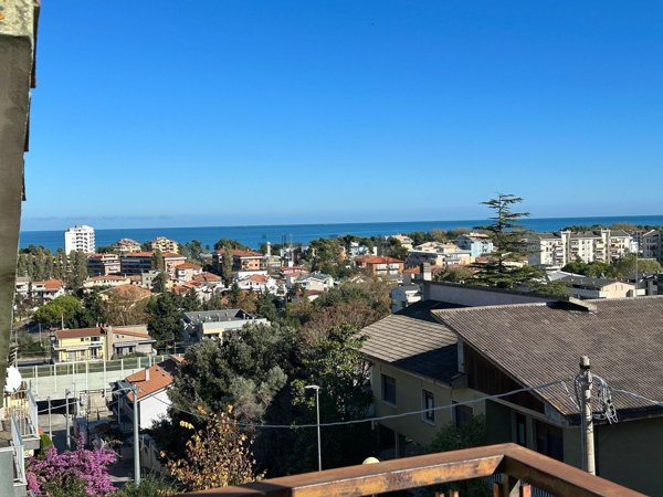 casa indipendente in vendita a Pescara